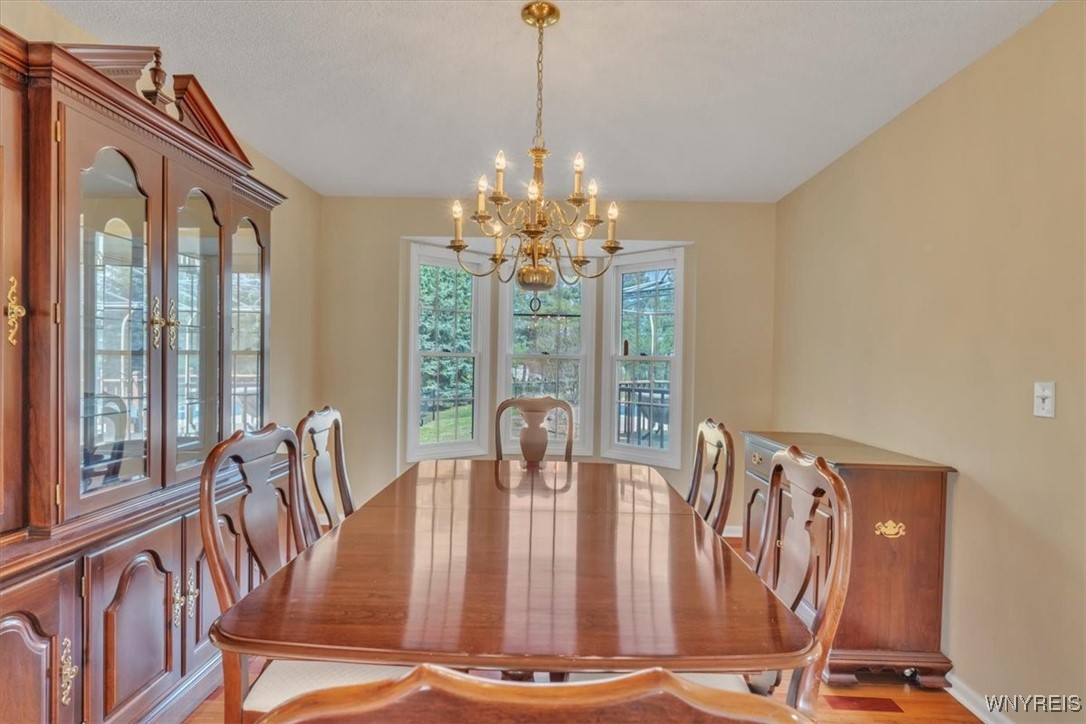 10 Hampton Court Lancaster, NY 14086 - Photo 16 of 47