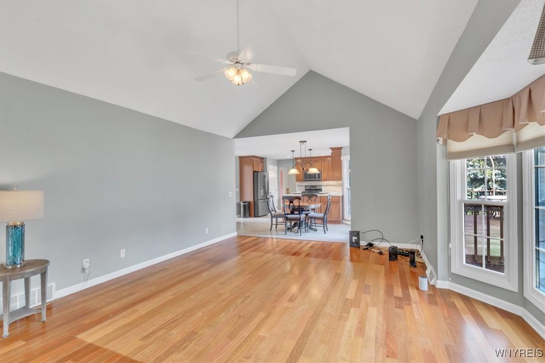 10 Hampton Court Lancaster, NY 14086 - Photo 25 of 47