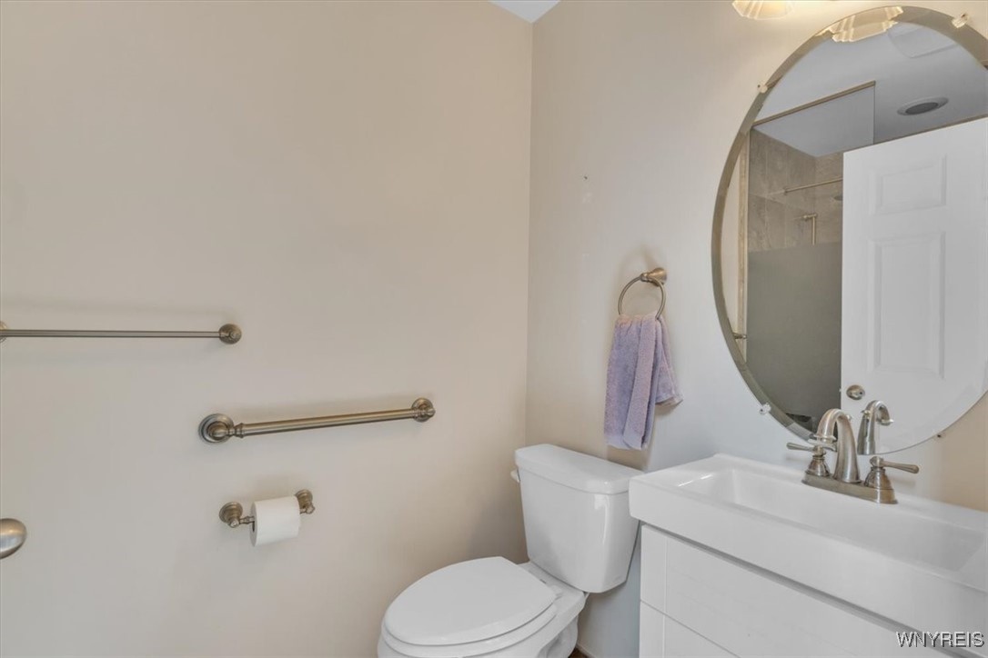 10 Hampton Court Lancaster, NY 14086 - Photo 27 of 47