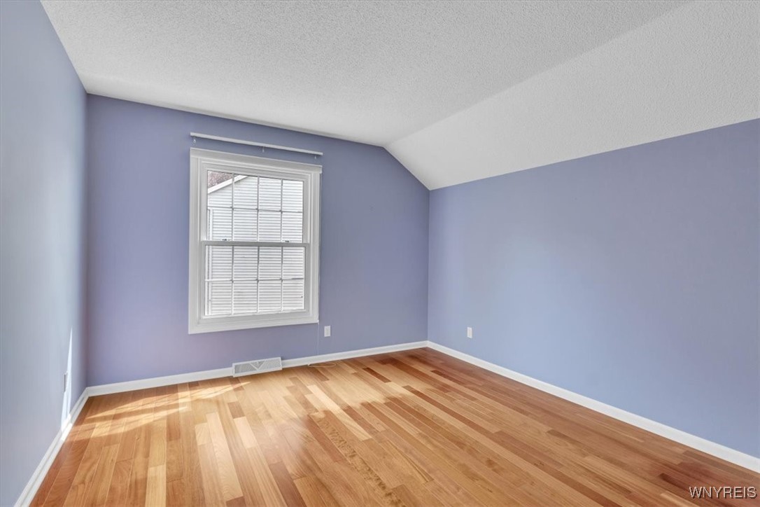 10 Hampton Court Lancaster, NY 14086 - Photo 29 of 47