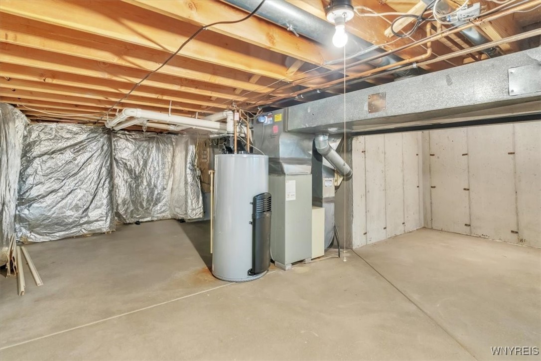 10 Hampton Court Lancaster, NY 14086 - Photo 42 of 47