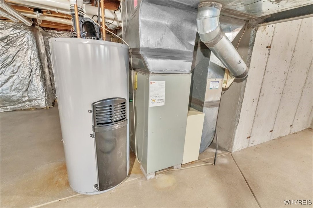 10 Hampton Court Lancaster, NY 14086 - Photo 44 of 47