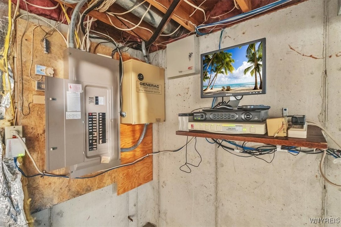 10 Hampton Court Lancaster, NY 14086 - Photo 45 of 47