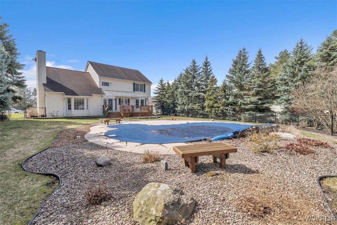 10 Hampton Court Lancaster, NY 14086 - Photo 7 of 47