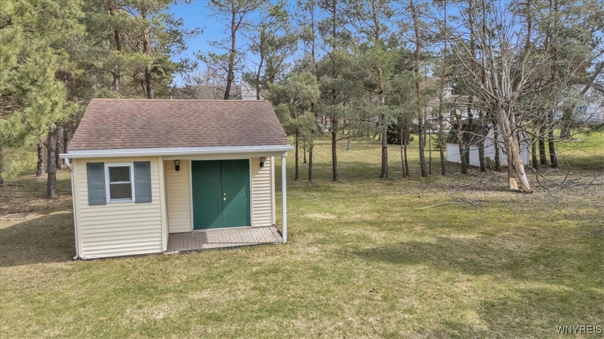 10 Hampton Court Lancaster, NY 14086 - Photo 10 of 47