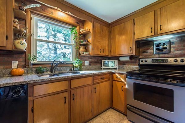178 Shawsheen Road Andover, MA 01810 - Photo 8 of 29 Gallery Image 8