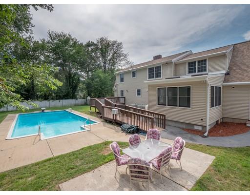 38 Sycamore Road Methuen, MA 01844 - Photo 4 of 26 Gallery Image 4