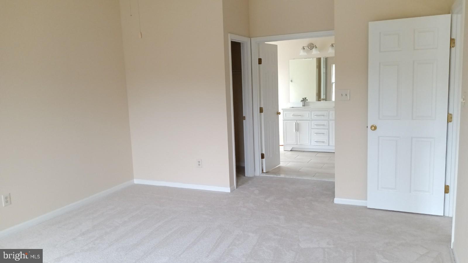 14723 Top Sergeant Lane Centreville, VA 20121 - Photo 18 of 35 Primary Bedroom