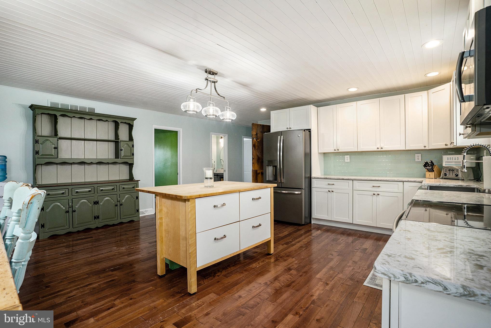 561 Scott Road Pipersville, PA 18947 - Photo 13 of 42 Kitchen area