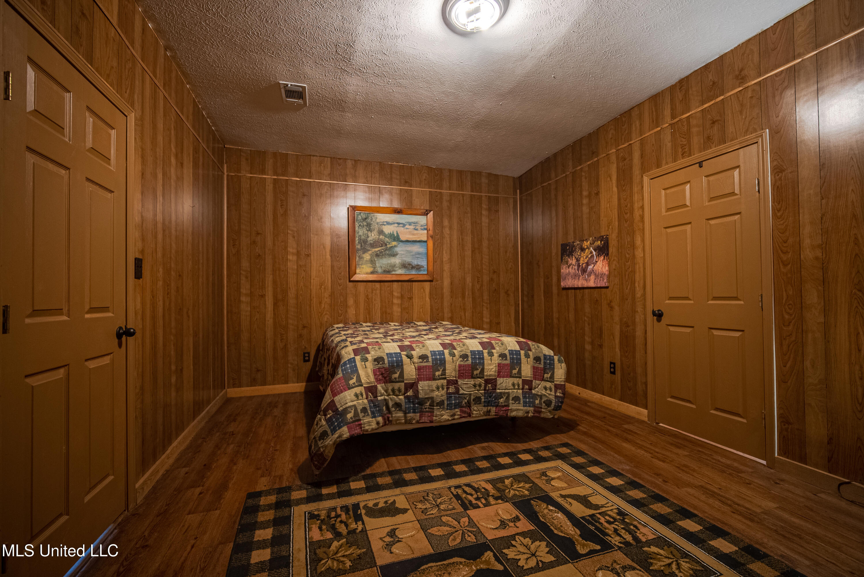 595 Laney Camp Road Vicksburg, MS 39183 - Photo 22 of 45 Primary Bedroom