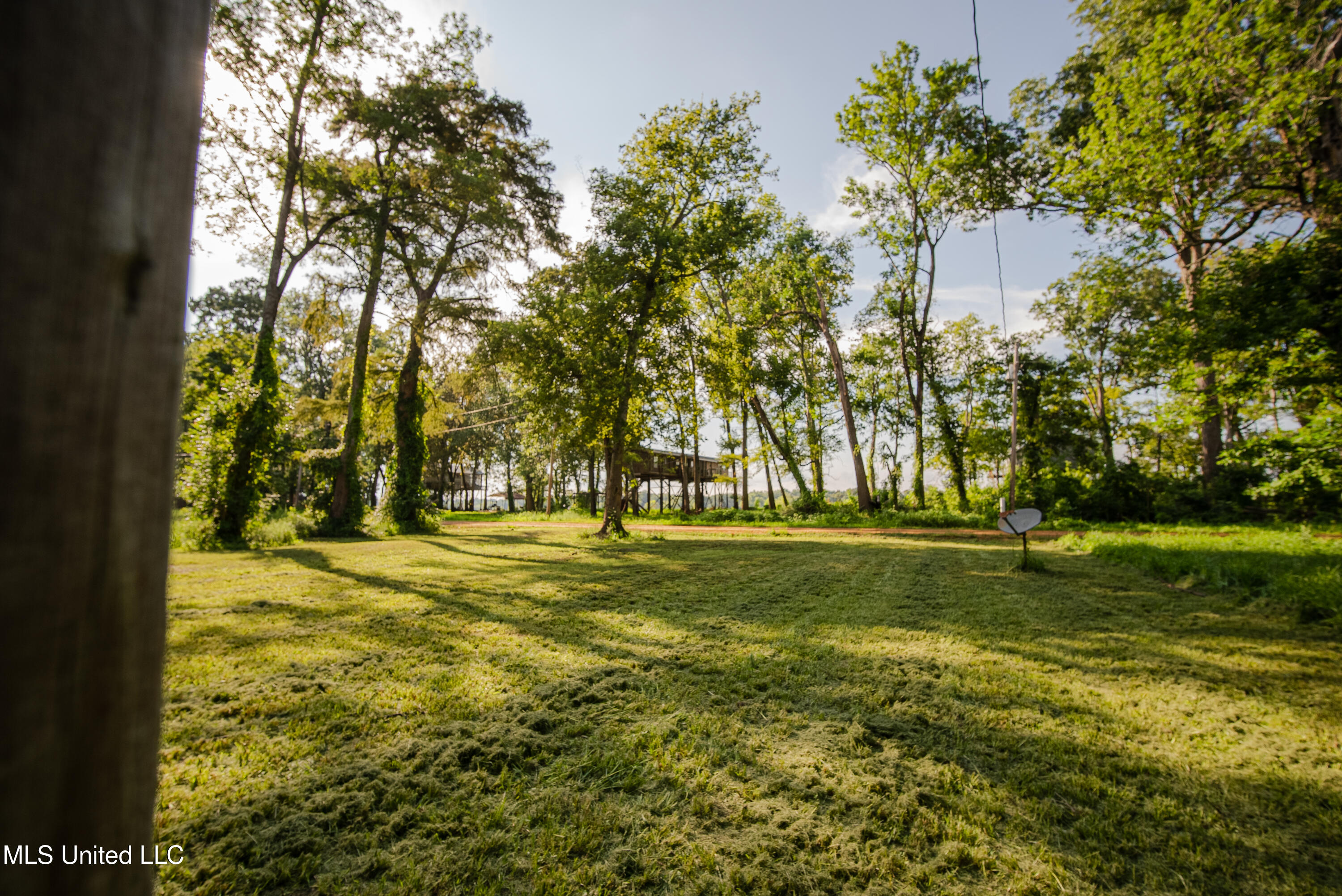 595 Laney Camp Road Vicksburg, MS 39183 - Photo 25 of 45 Front Yard