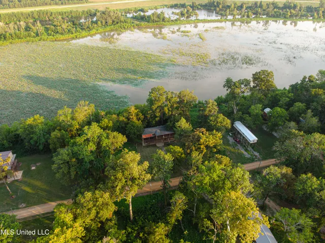 $129,500 | 595 Laney Camp Road, Vicksburg, MS 39183