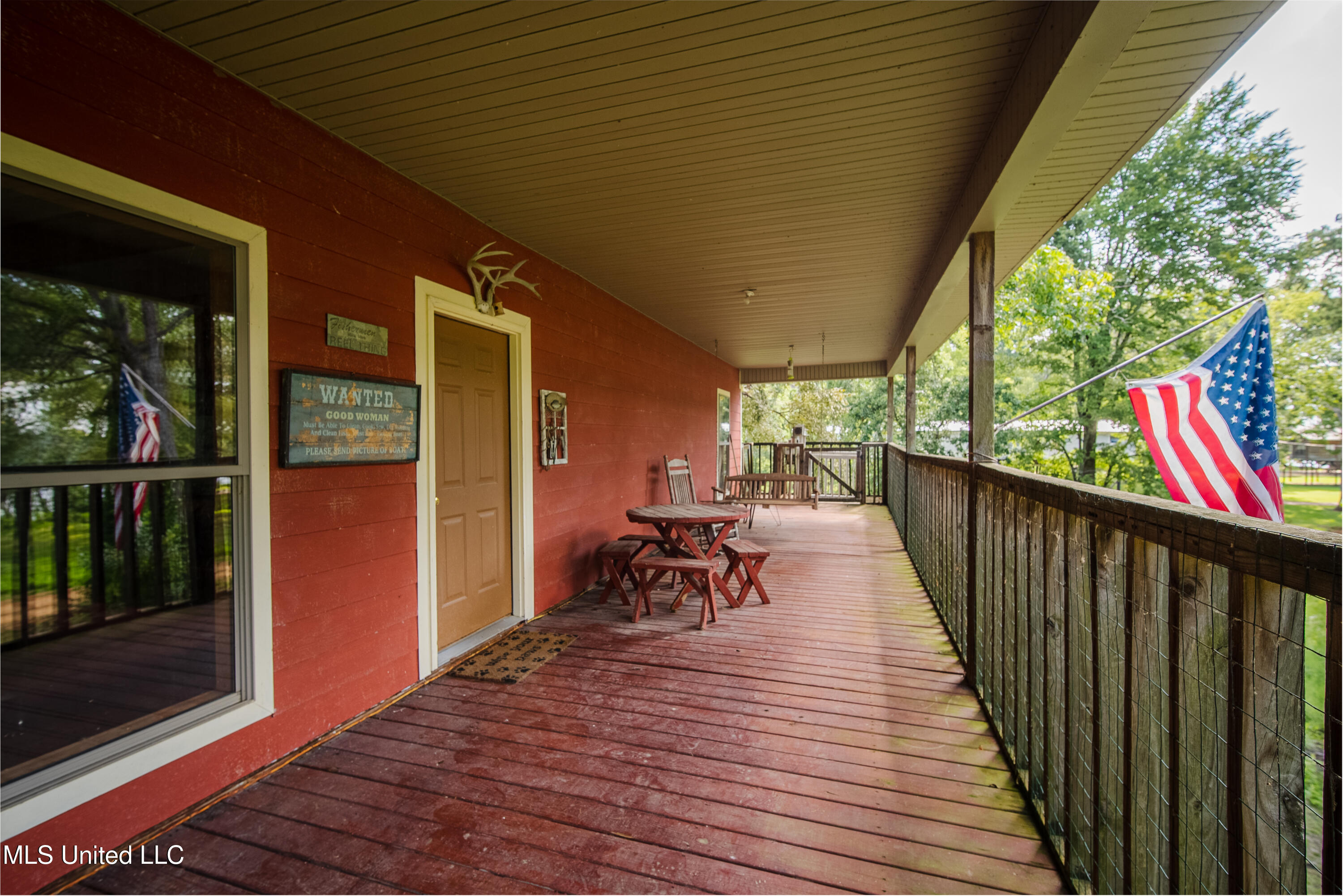 595 Laney Camp Road Vicksburg, MS 39183 - Photo 8 of 45 Front Porch