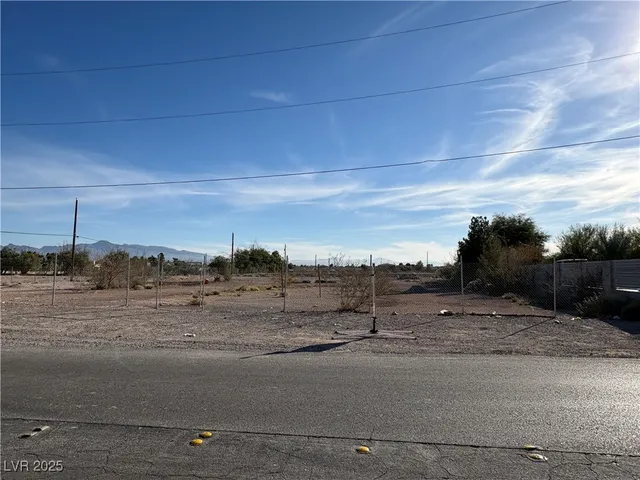 $400,000 | 525 East Eldorado Lane, Las Vegas, NV 89123