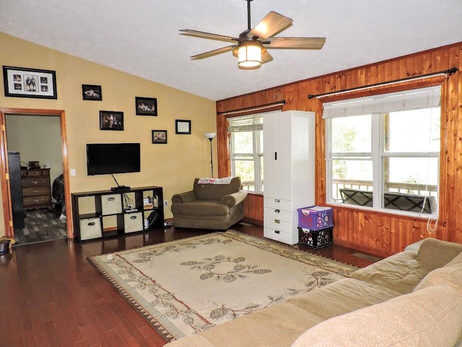 917 Macedonia Road Spring City, TN 37381 - Photo 2 of 27 Gallery Image 2