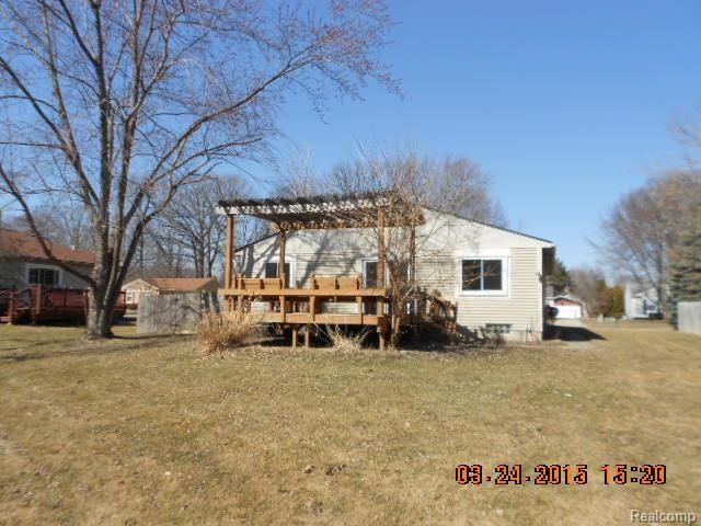 556 Hidden Ridge Drive Troy, MI 48083 - Photo 8 of 10 RearView.jpg