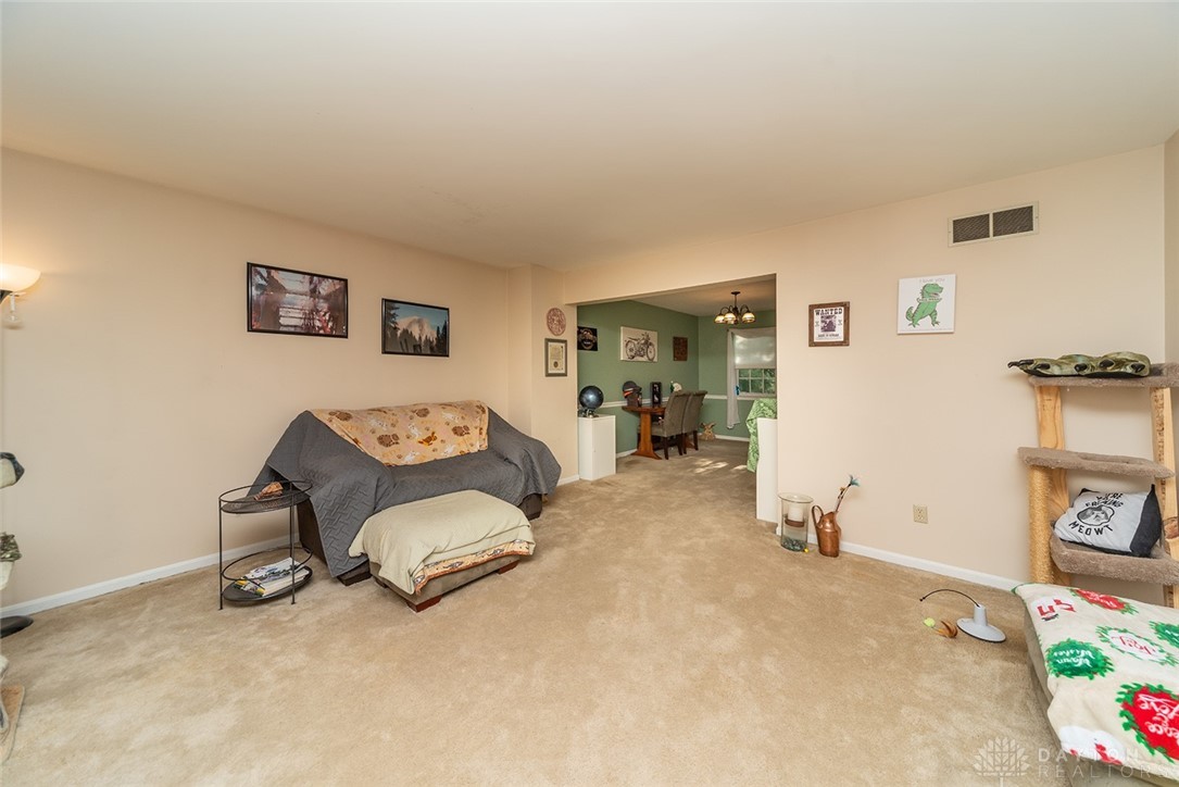 6028 Cook Road Milford, OH 45150 - Photo 9 of 53 Gallery Image 9