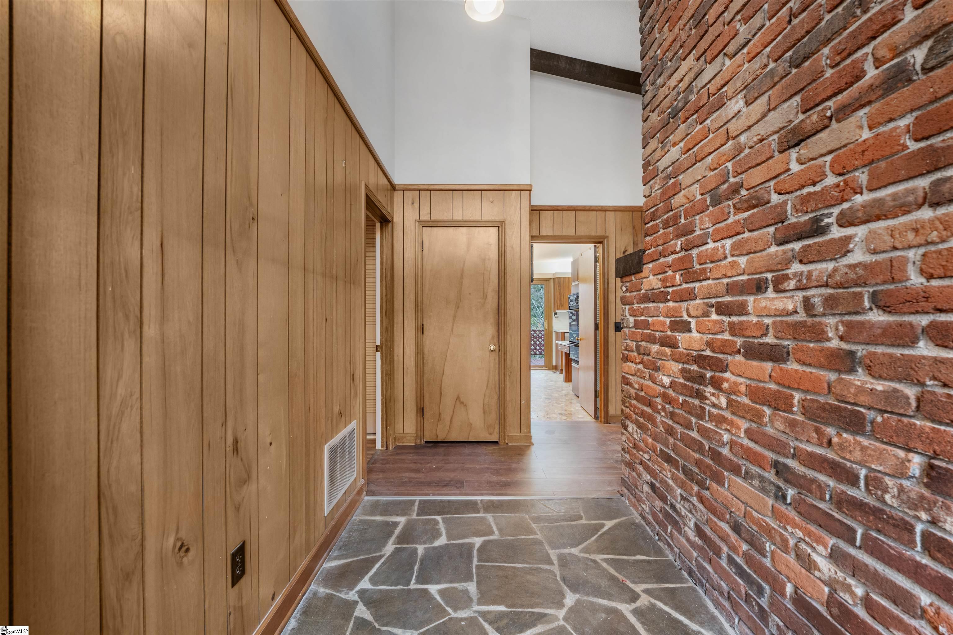 206 Timberlake Road Anderson, SC 29625 - Photo 8 of 39