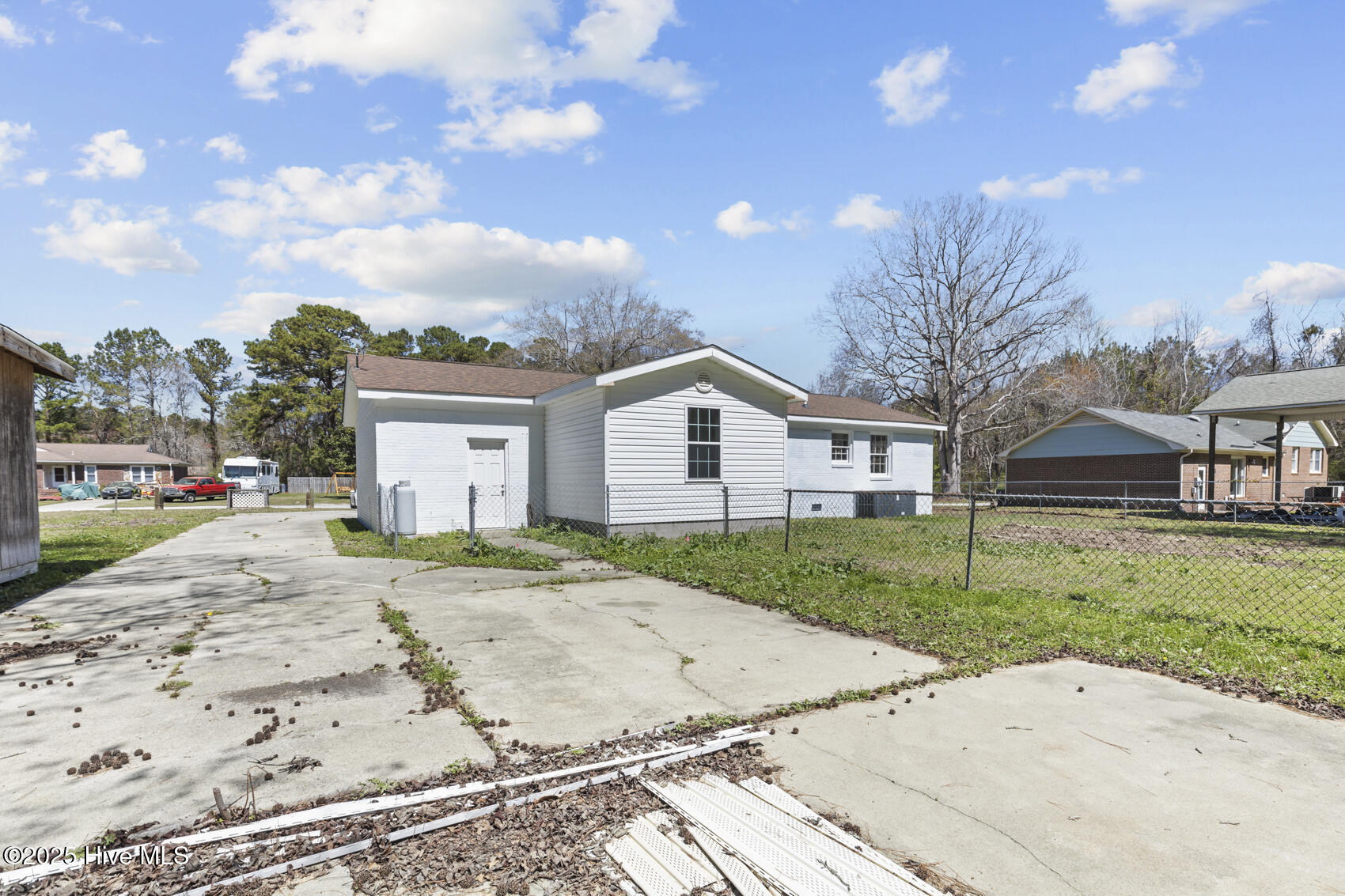 212 Country Road Jacksonville, NC 28546 - Photo 26 of 28 country-28