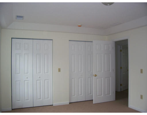 75 Covington Street Springfield, MA 01119 - Photo 6 of 10