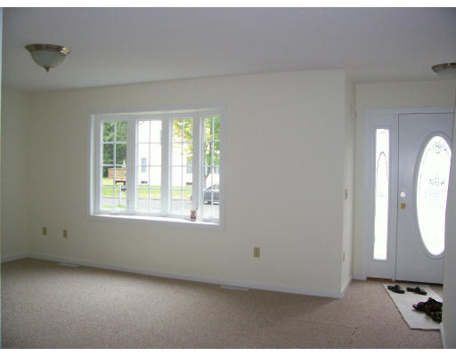 75 Covington Street Springfield, MA 01119 - Photo 9 of 10