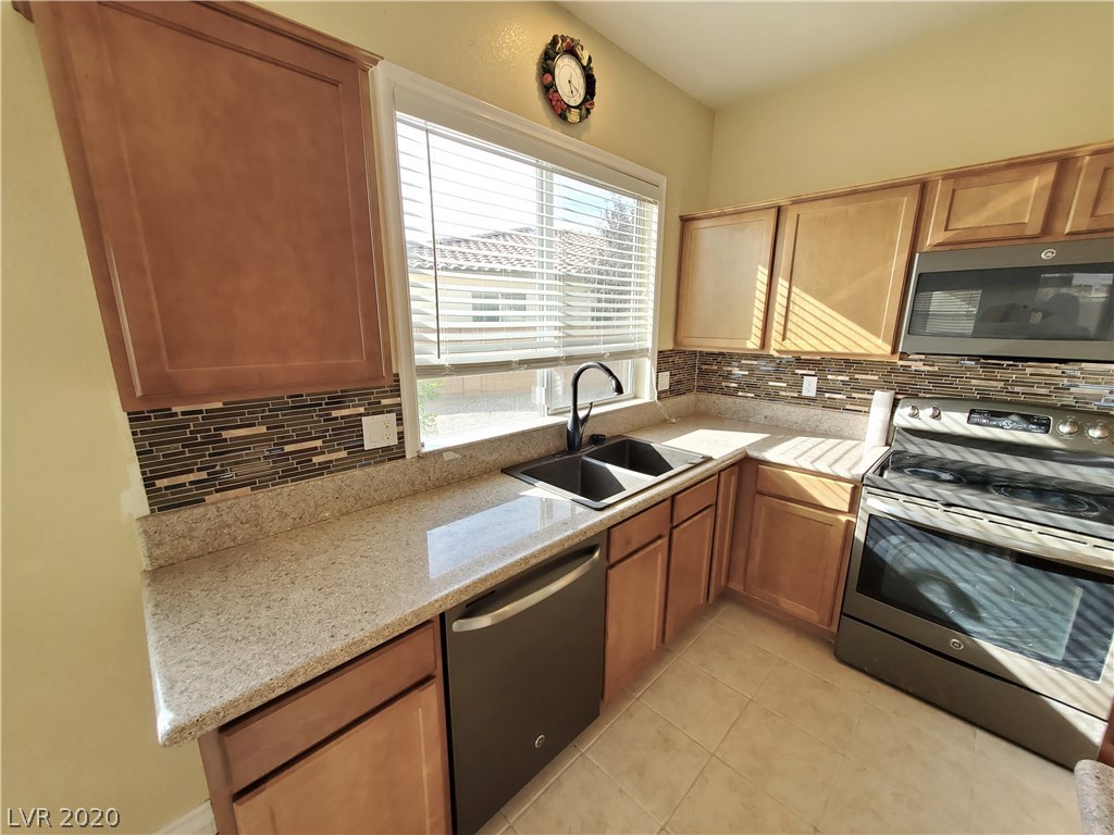5439 Rosa Way Pahrump, NV 89061 - Photo 10 of 30 Gallery Image 10