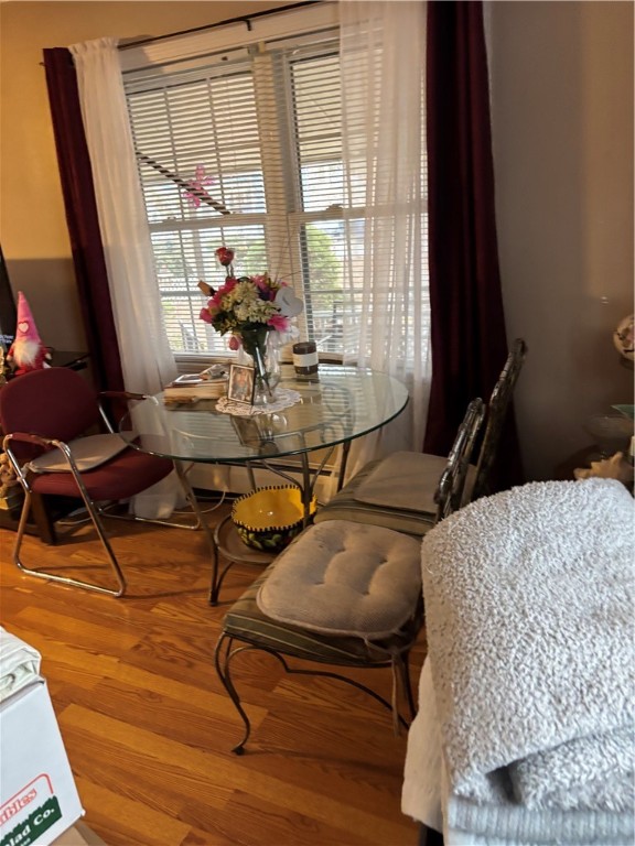 73 Eton Avenue Warwick, RI 02889 - Photo 4 of 8