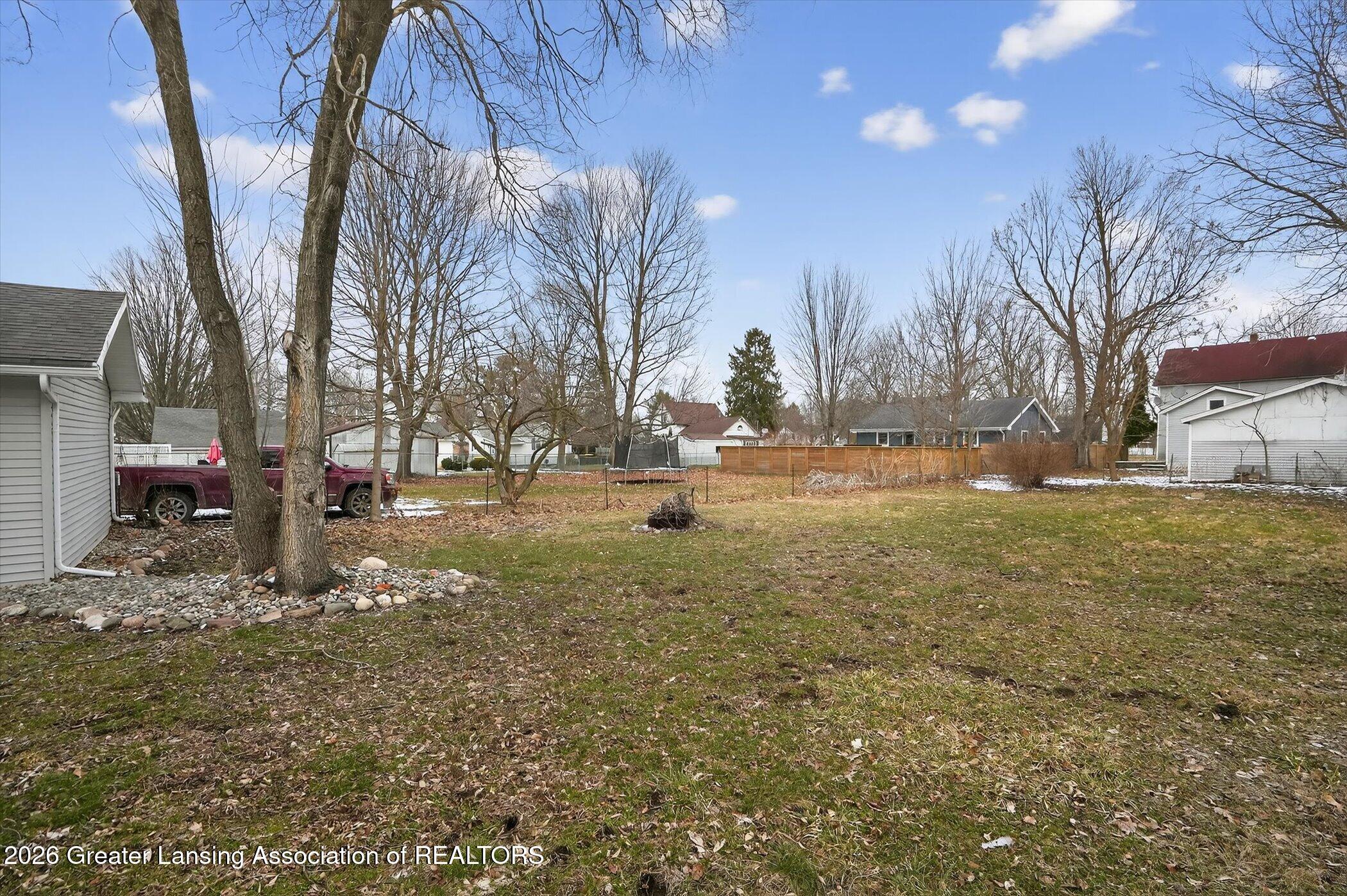 715 South Cochran Road Charlotte, MI 48813 - Photo 38 of 39 39-715 S Cochran Rd Charlotte-Windowstil