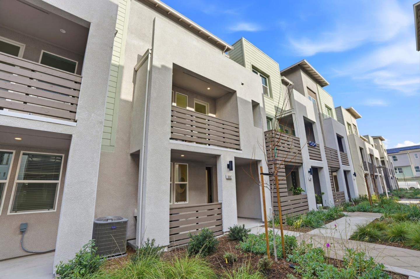 5011 Seashell Terrace San Ramon, CA 94583 - Photo 2 of 23 Gallery Image 2