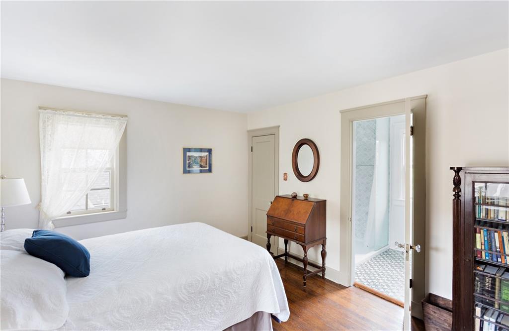 209 Gladstone Road Pittsburgh, PA 15217 - Photo 19 of 25 Gallery Image 19