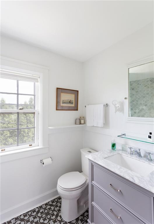 209 Gladstone Road Pittsburgh, PA 15217 - Photo 21 of 25 Gallery Image 21