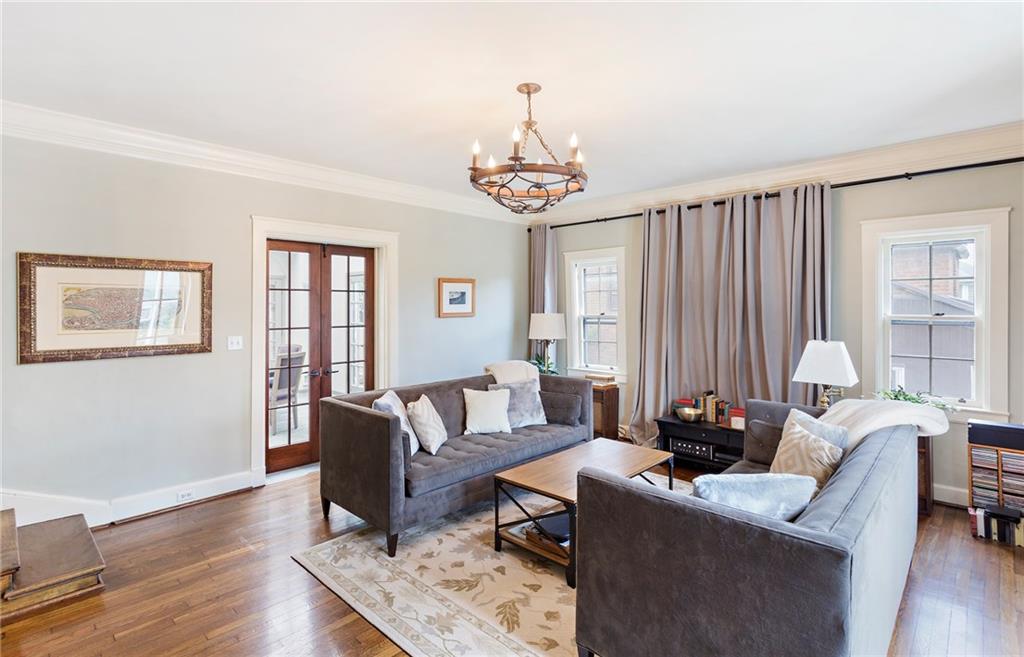 209 Gladstone Road Pittsburgh, PA 15217 - Photo 9 of 25 Gallery Image 9