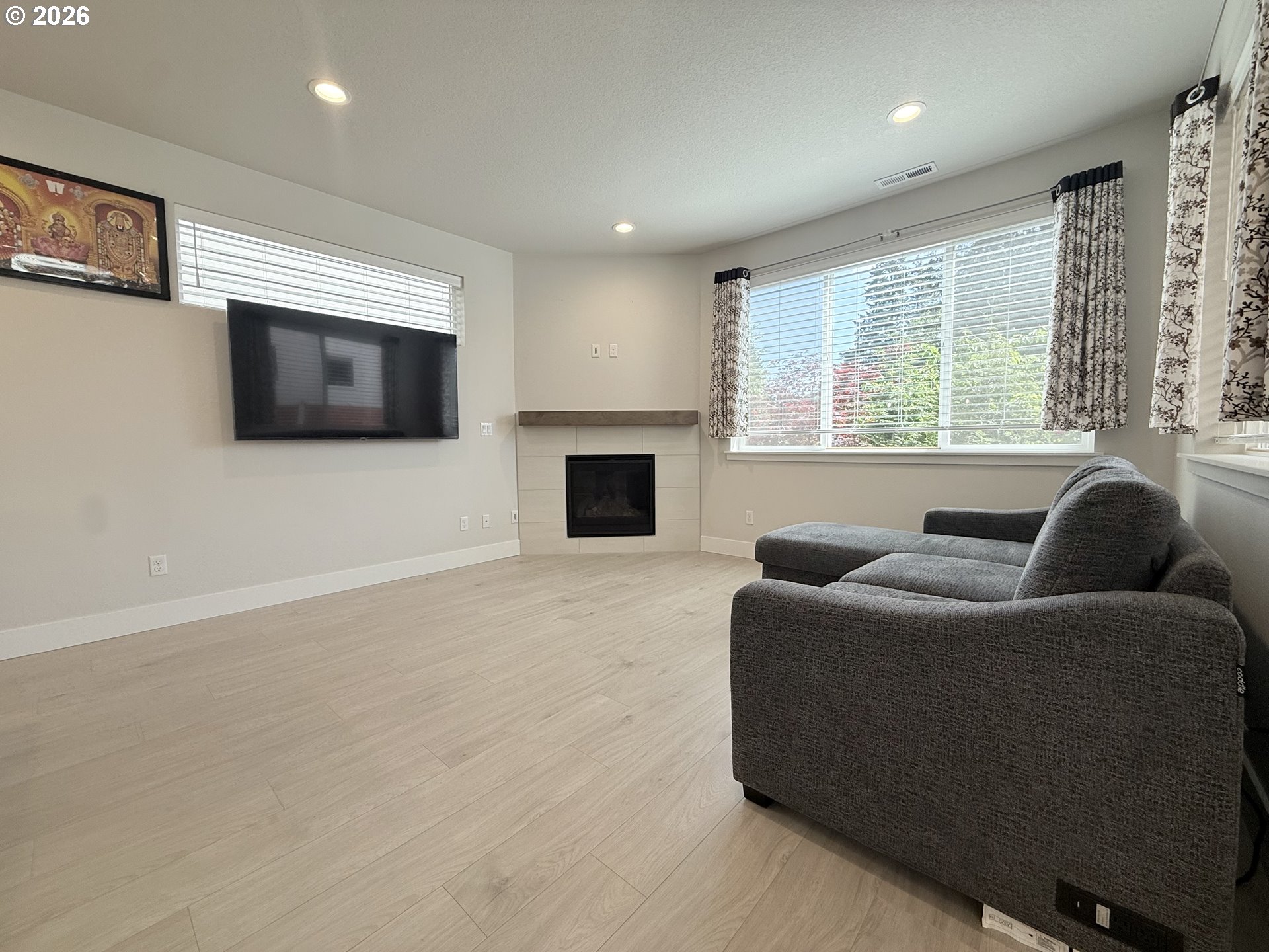 2764 Southwest Maycrest Terrace Beaverton, OR 97003 - Photo 5 of 34