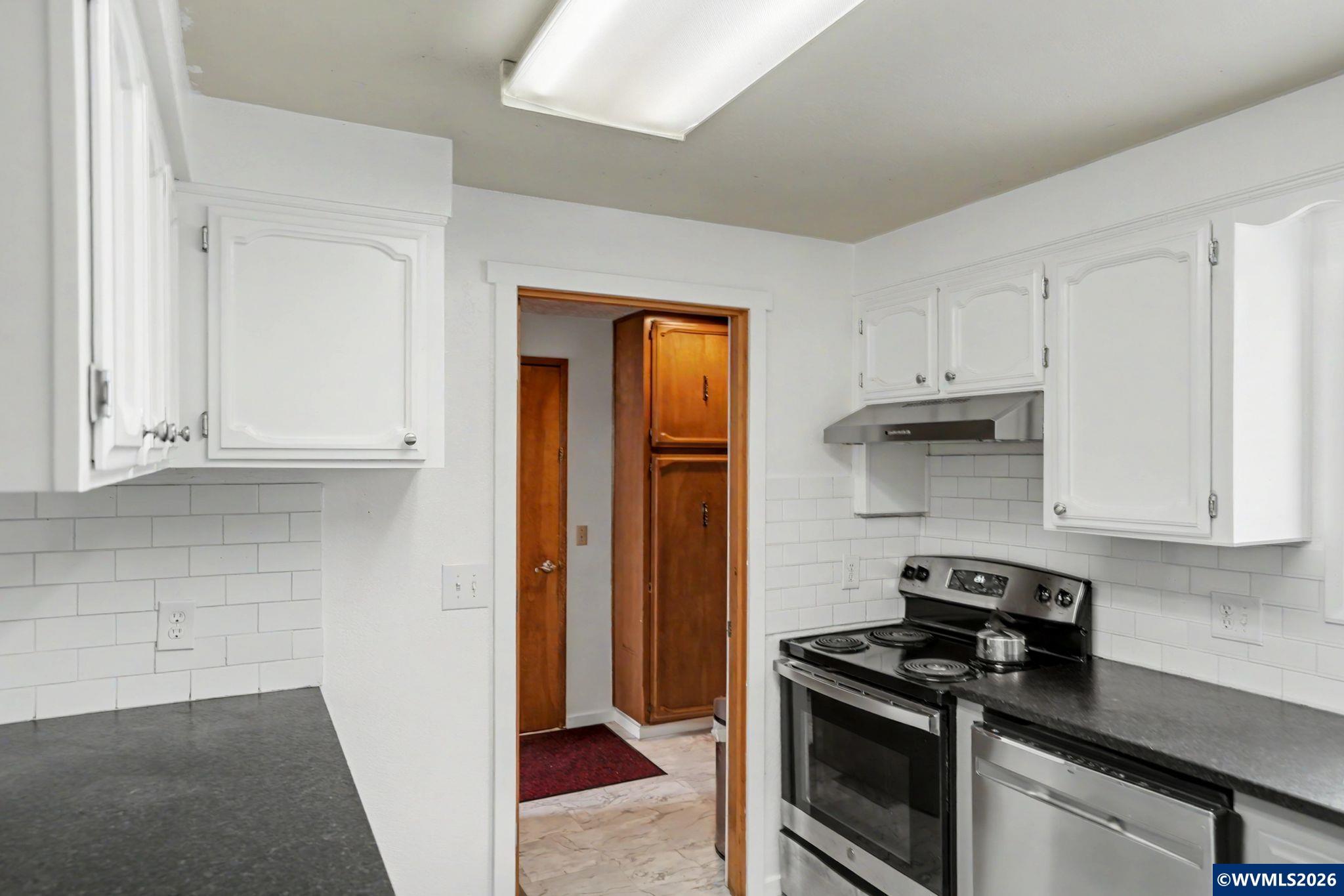 312 Southwest 9th Street Sublimity, OR 97385 - Photo 28 of 50