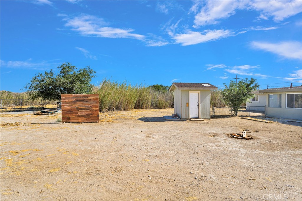 10650 Trade Post Road Lucerne Valley, CA 92356 - Photo 38 of 48
