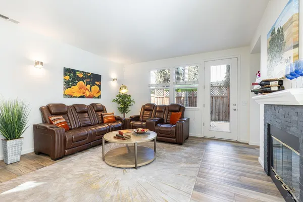 $775,000 | 930 Langeburg Street, Santa Rosa, CA 95407