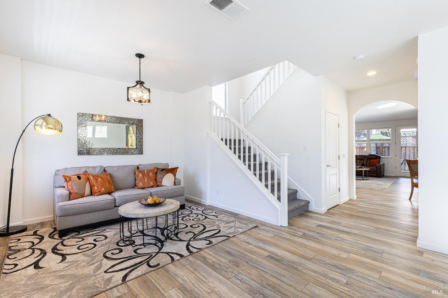 930 Langeburg Street Santa Rosa, CA 95407 - Photo 8 of 45