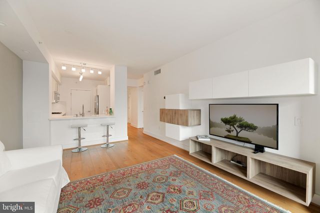 $529,000 | 631 D Street Northwest, Unit 1229, Washington, DC 20004