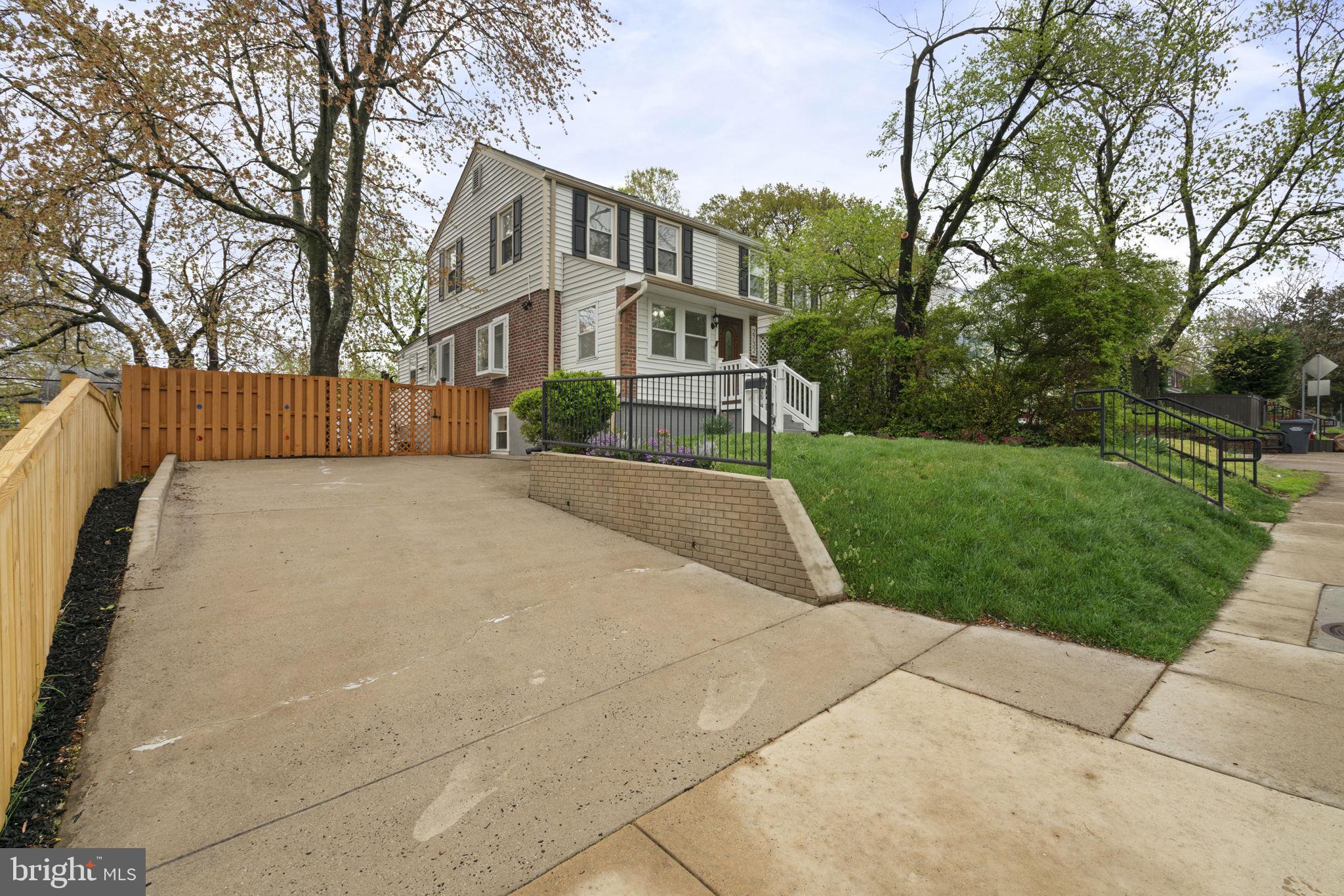2732 Fort Drive Alexandria, VA 22303 - Photo 3 of 47 a view of a house with a yard