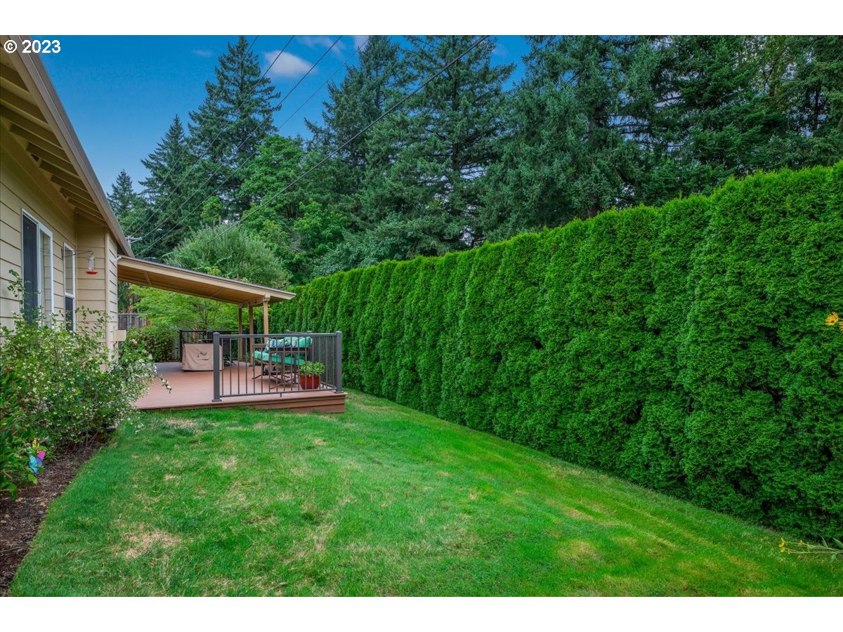 288 Southwest 38th Loop Gresham, OR 97080 - Photo 31 of 35