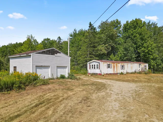 $99,900 | 748 Grant Road, Corinth, ME 04427