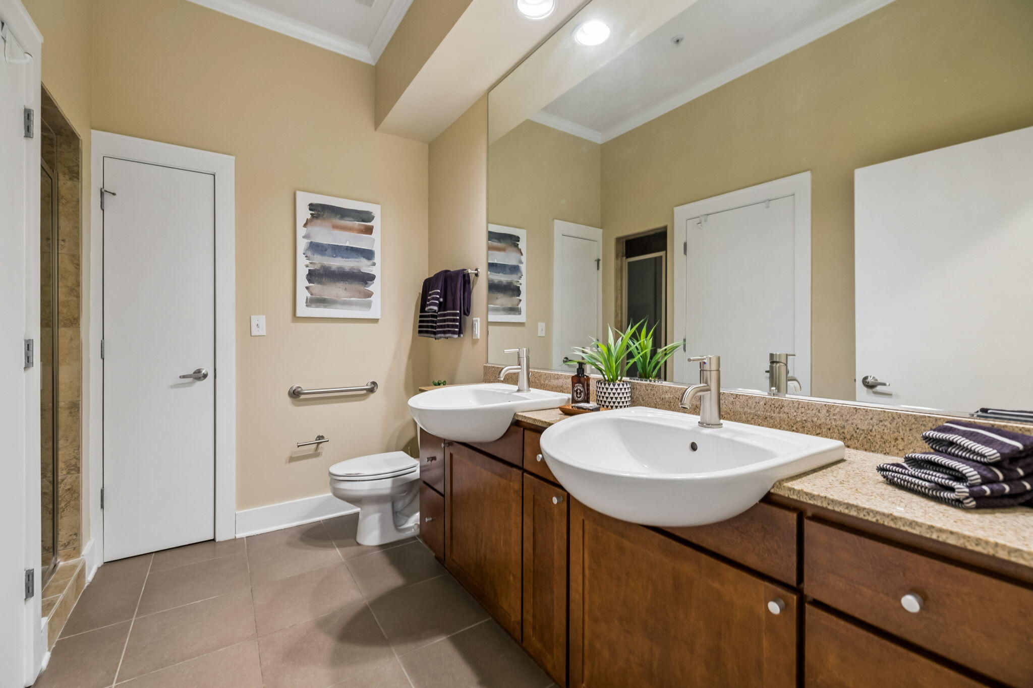 129 Walnut Street, Unit 119 Chattanooga, TN 37403 - Photo 27 of 38 IMG_4731