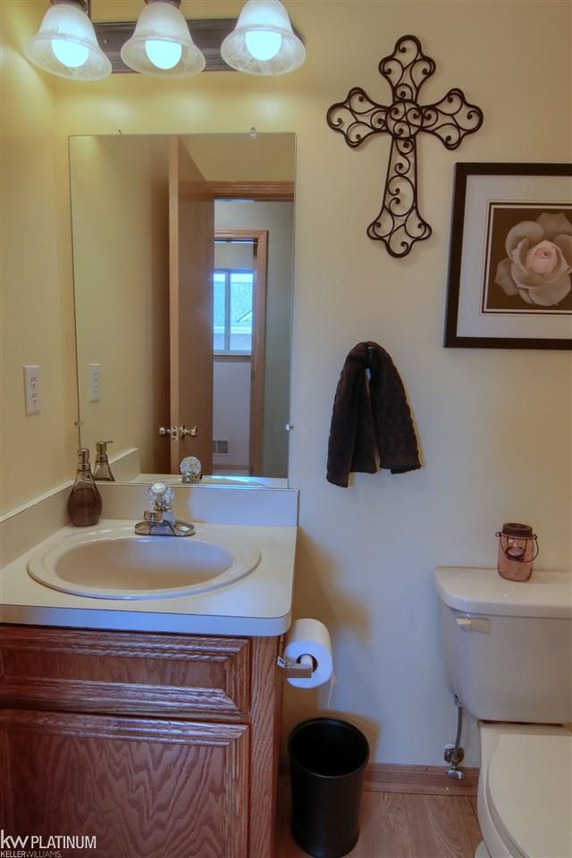 49461 Monte Road New Baltimore, MI 48047 - Photo 14 of 35 31348208-13.JPG