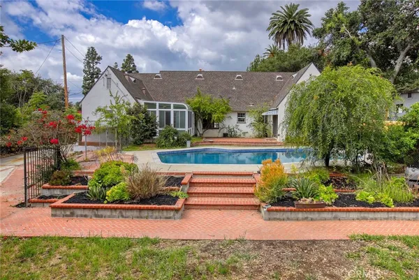 $1,600,000 | 2360 Morslay Road, Altadena, CA 91001