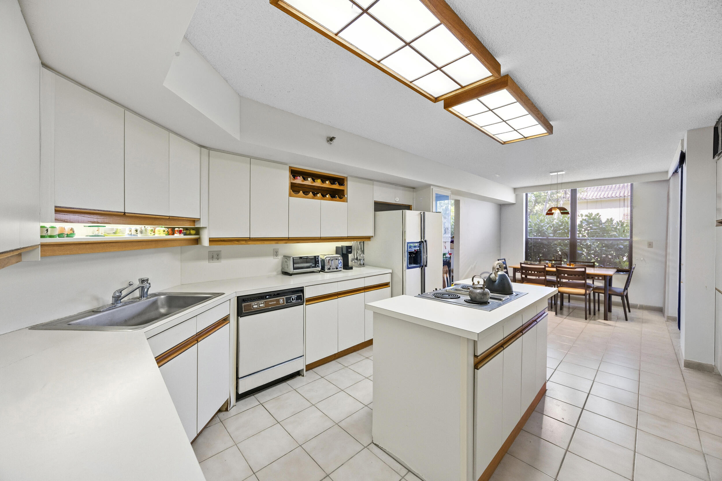 7209 Promenade Drive, Unit 101 Boca Raton, FL 33433 - Photo 9 of 51 14_453a5971