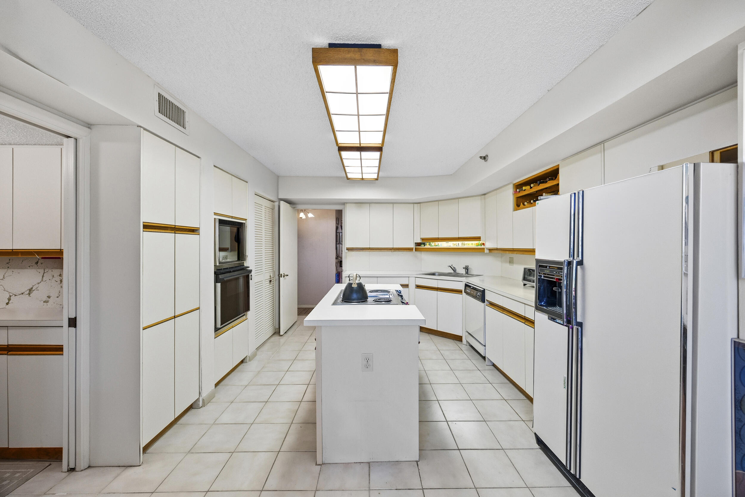 7209 Promenade Drive, Unit 101 Boca Raton, FL 33433 - Photo 10 of 51 12_453a5961