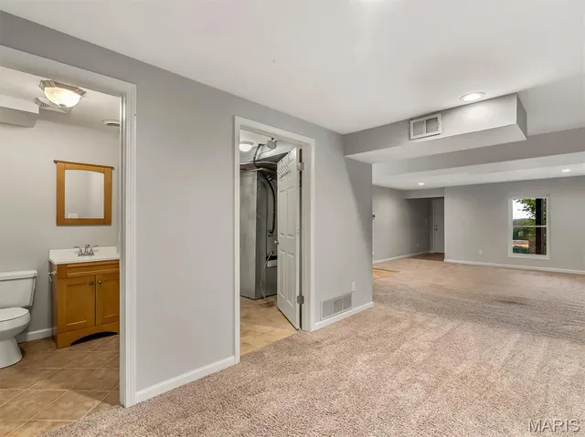 $368,400 | 9428 East Vista Drive, Hillsboro, MO 63050