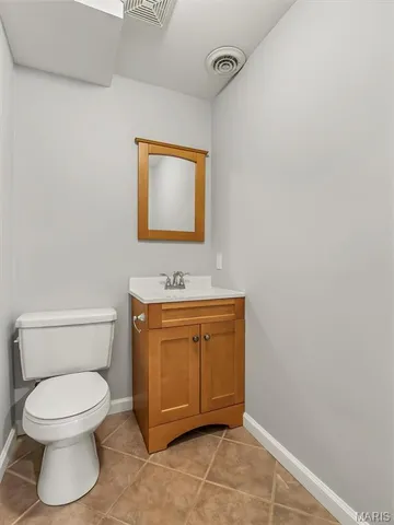 $368,400 | 9428 East Vista Drive, Hillsboro, MO 63050