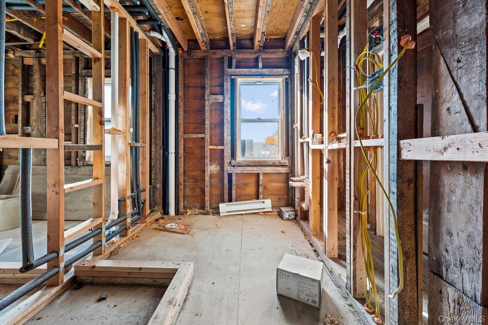 162 Old Mamaroneck Road White Plains, NY 10605 - Photo 13 of 22