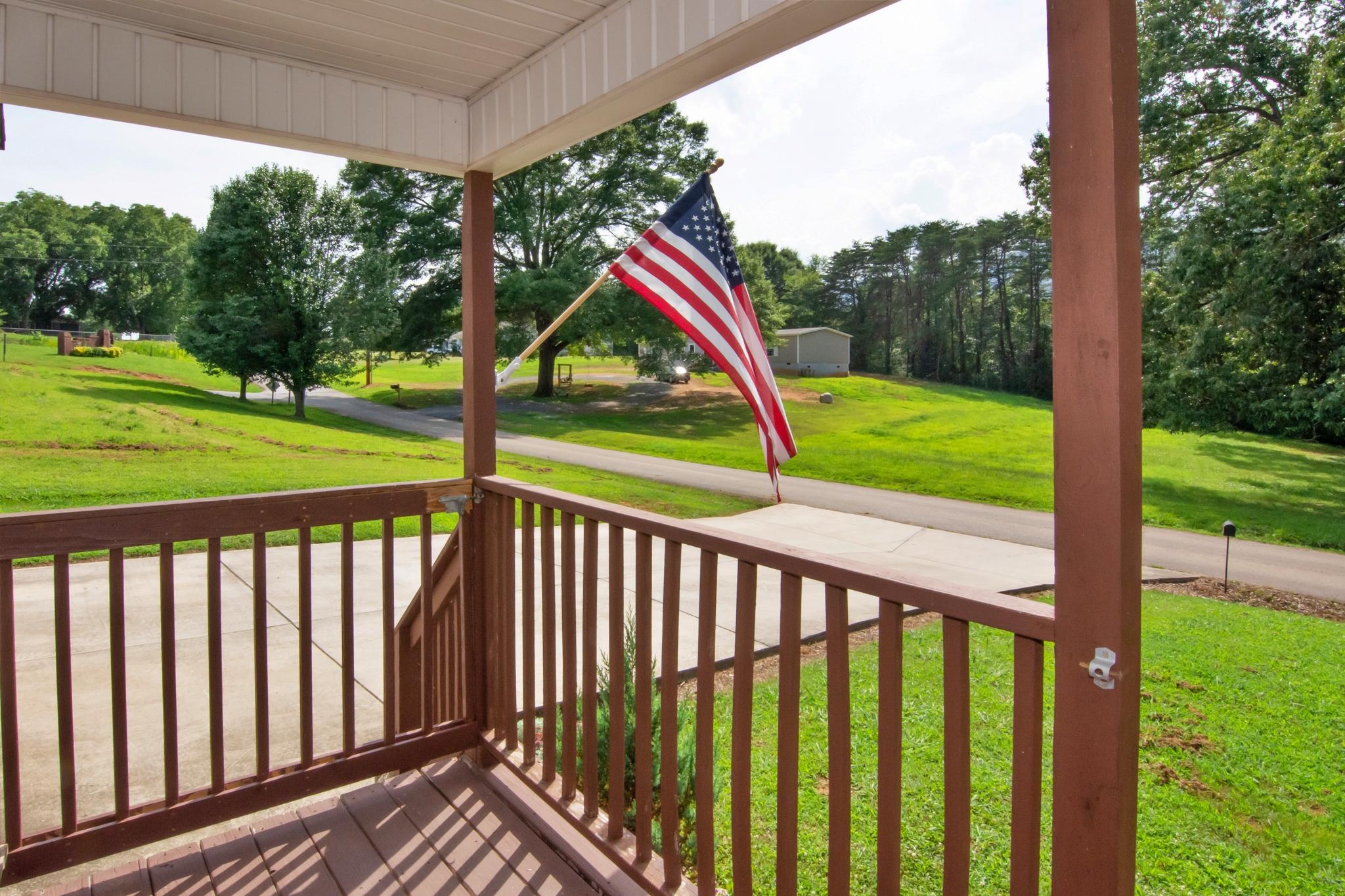 420 Old Mill Road Whitwell, TN 37397 - Photo 20 of 25 Front Porch